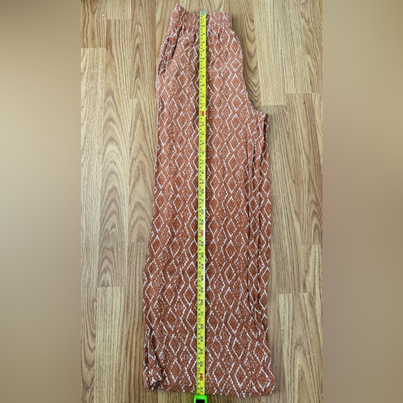 Chic Diamond Pattern Wide Leg Pants - Picture 10 of 10